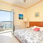 Family Friendly Seaside Brodarica, - 15270 Lejlighed Šibenik