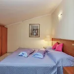 Family Friendly Seaside Brodarica, - 15270 * Šibenik