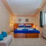 Family Friendly Seaside Brodarica, - 15270 *