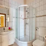 Lejlighed Family Friendly Seaside Brodarica, - 15270