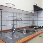 Family Friendly Seaside Brodarica, - 15270 Lejlighed Šibenik