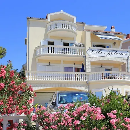 Apartment Family Friendly Seaside Brodarica, - 15270
