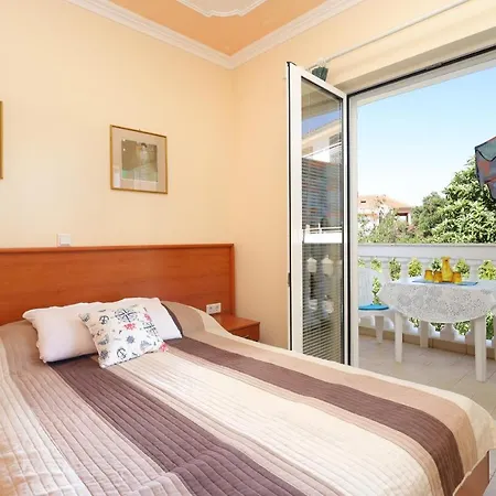 Family Friendly Seaside Brodarica, - 15270 Apartment Sibenik