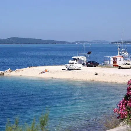 Family Friendly Seaside Brodarica, - 15270 *