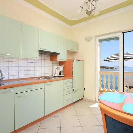 Family Friendly Seaside Brodarica, - 15270 * Sibenik