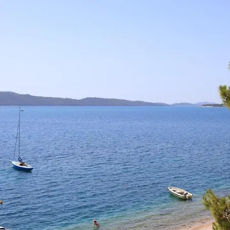Family Friendly Seaside Brodarica, - 15270 *