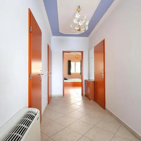 Family Friendly Seaside Brodarica, - 15270 Apartment Sibenik