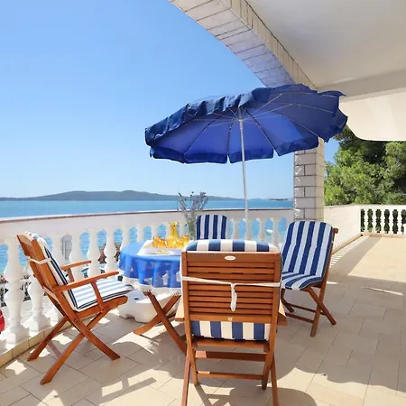 Family Friendly Seaside Brodarica, - 15270 *