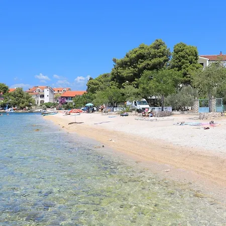 Family Friendly Seaside Brodarica, - 15270