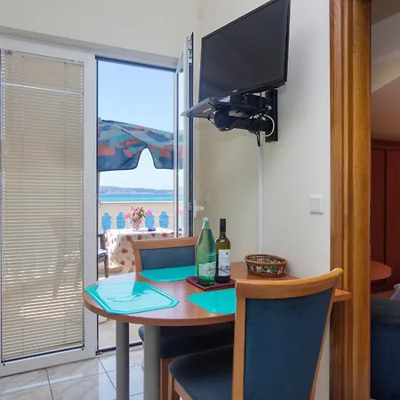 Family Friendly Seaside Brodarica, - 15270 * Sibenik