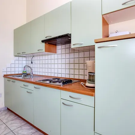 Family Friendly Seaside Brodarica, - 15270 * Sibenik