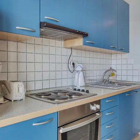Family Friendly Seaside Brodarica, - 15270 Appartamento *