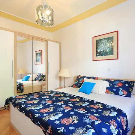 Apartment Family Friendly Seaside Brodarica, - 15270 *