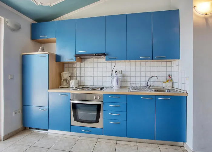 Family Friendly Seaside Brodarica, - 15270 Apartman *