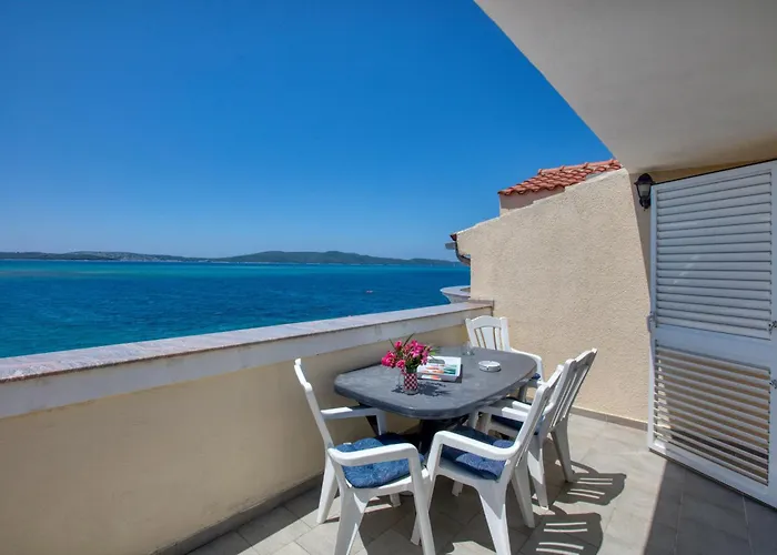 Family Friendly Seaside Brodarica, - 15270 Apartman Sibenik