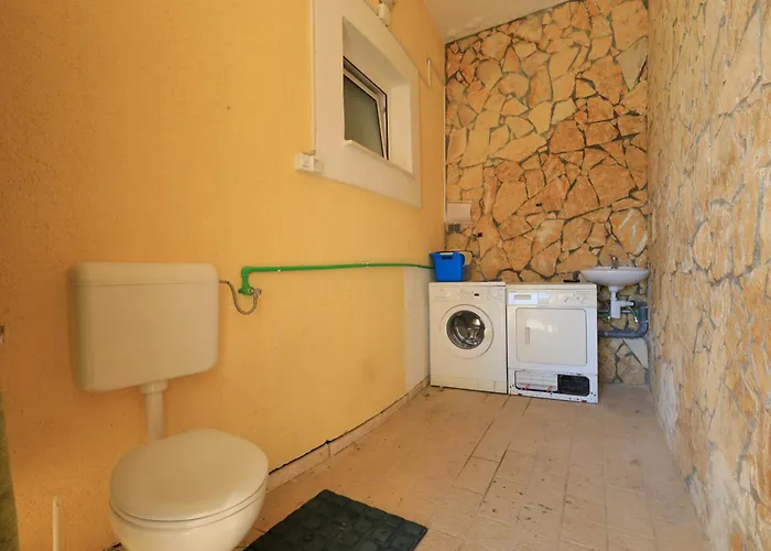 Family Friendly Seaside Brodarica, - 15270 *